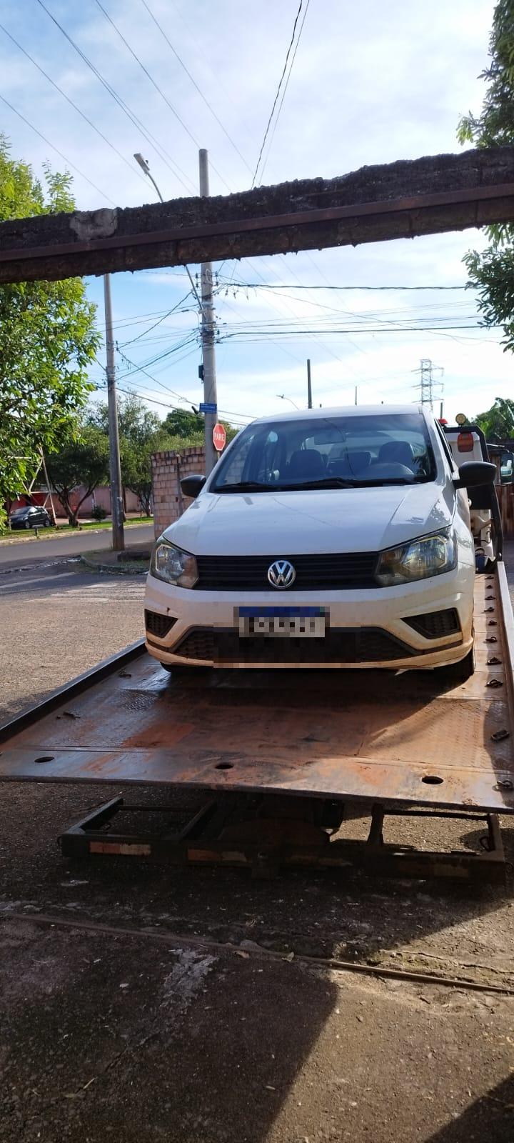 Veículo furtado que foi apreendido (Foto/Divulgação)