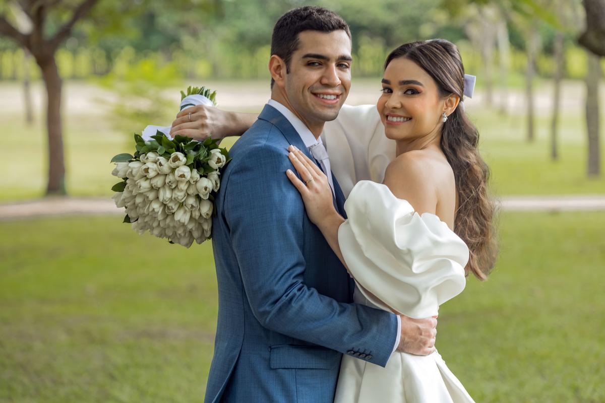 Marcelo Mendes Teixeira e Larissa Ferreira Costa Nunes se casaram em linda cerimônia no campo (Foto/Alex Pacheco)