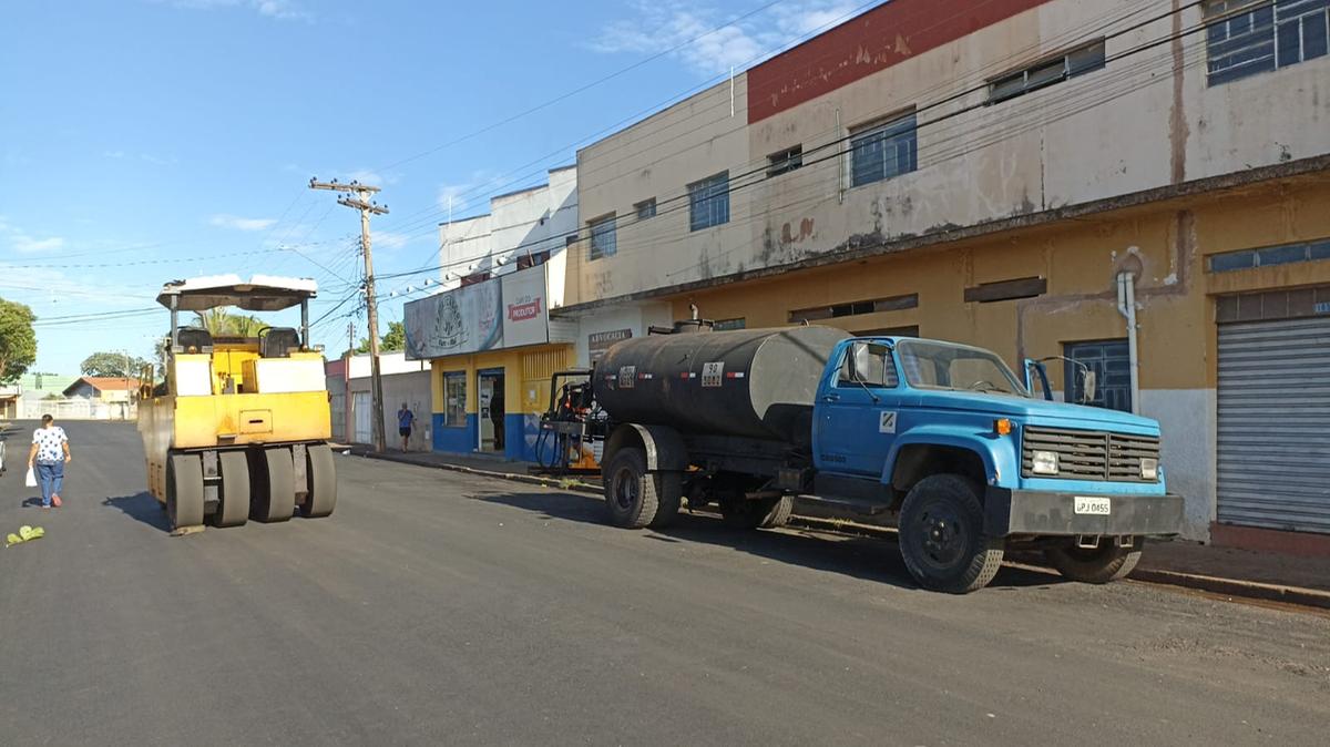 Recapeamento na rua Leonardus Paulus Smeele (Foto/Divulgação)