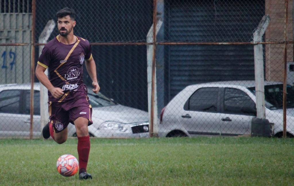 Rogerio, experiência e segurança na zaga do Fabricio (Foto/Divulgação)