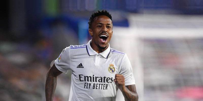 Militão errou feio na saída de bola e deu um presente para o atacante Kubo colocar o Real Sociedad à frente do placar (Foto/La Nacion)