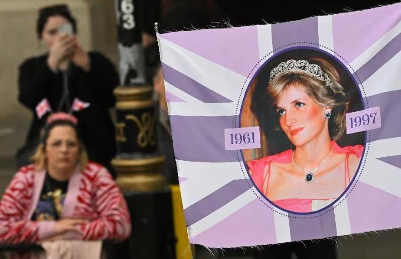 Lady Diana (Foto/SEBASTIEN BOZON/POOL/AFP)