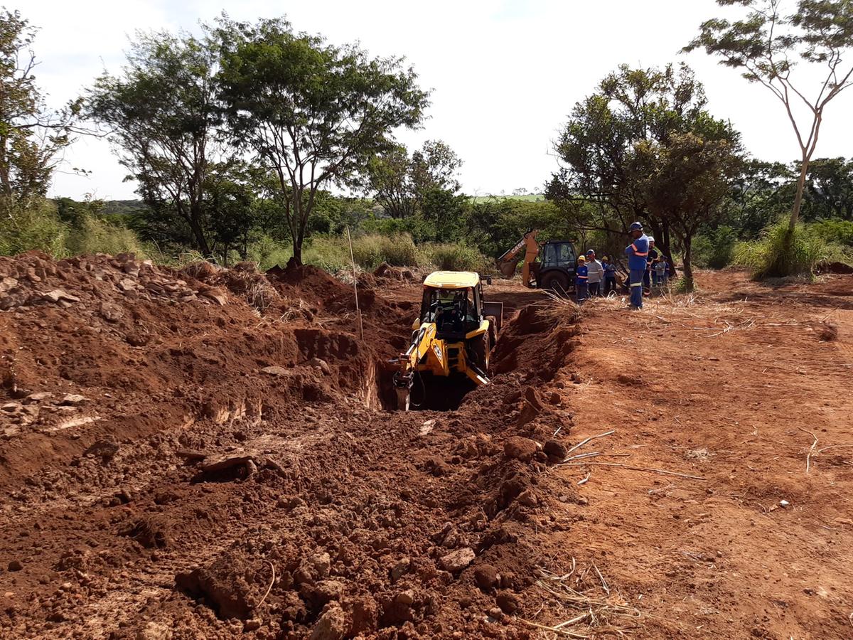 Obra de drenagem na rua Dr. Pedro Baldo, bairro Alfredo Freire, em Uberaba (Foto/Divulgação Codau)