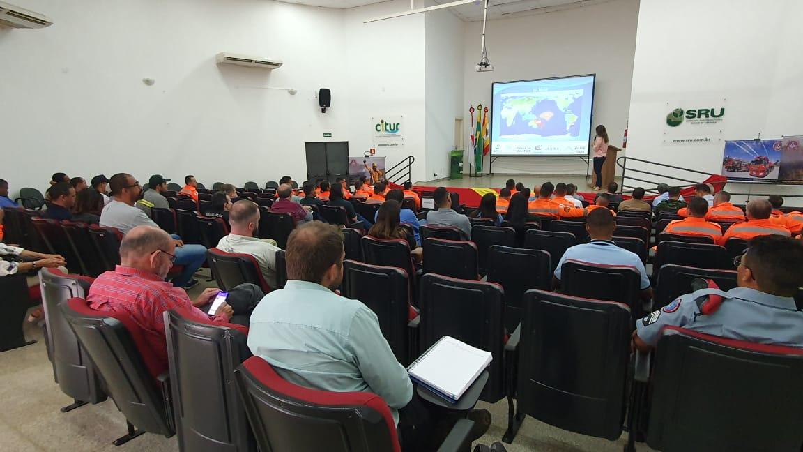 Evento no Sindicato Rural de Uberaba, nesta sexta, mostrou o panorama do período de estiagem deste ano (Foto/JC Duran)