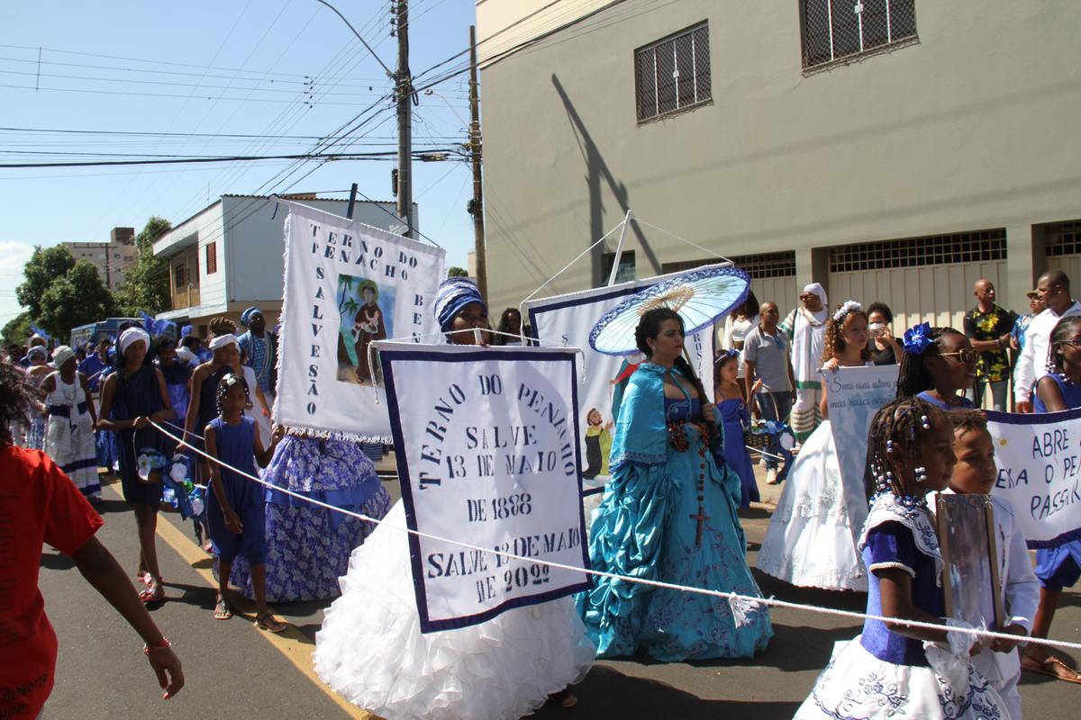 Celebrações do 13 de Maio seguem a tradição, com os cortejos dos Ternos de Congado, Moçambique e Afoxé (Foto/Arquivo)
