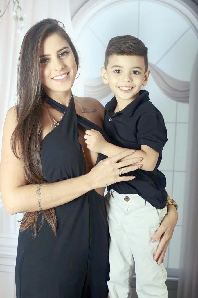 Jesiane Mara e seu filho Luan (Foto/Divulgação)