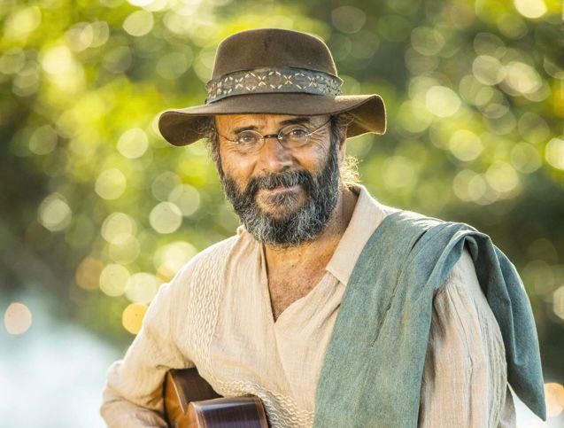 Lenda do sertanejo raiz, Almir Sater se apresenta no Jockey Club Uberaba, dia 3 de junho (Foto/Divulgação)