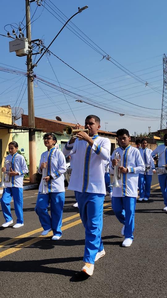 A ação contará com apresentações da fanfarra da Escola Municipal Profª Esther Limírio Brigagão e da equipe Flash Dance de flashback (Foto/Redes Sociais)