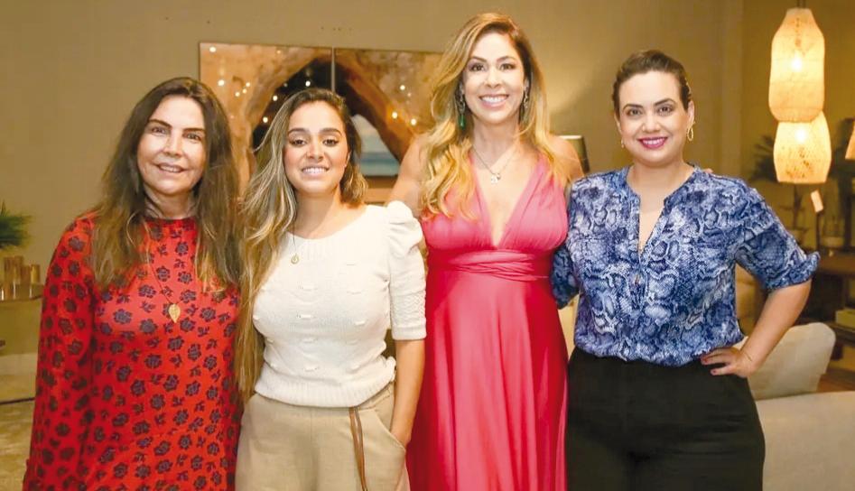 Renata com as queridas Ana Lúcia Árabe, Aninha Silva e Glendha Luz (Foto/Paulo Lúcio)