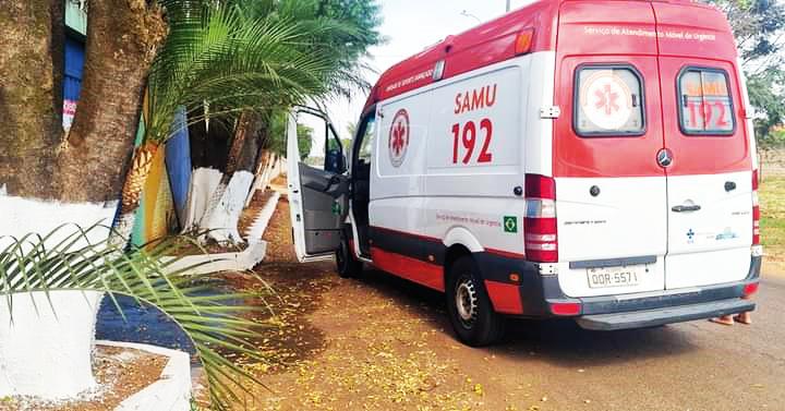 Unidade de Suporte Avançado do Samu levou os dois, em estado grave, para o Hospital de Clínicas (Foto/Divulgação)