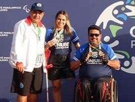 Paratleta André Freitas com a equipe (Foto/Divulgação)