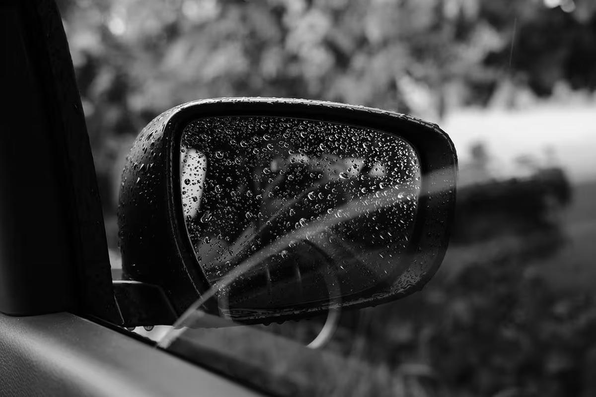 Menina morreu por asfixia ao ficar com pescoço preso por vidro de carro em Minas Gerais (Foto/IMAGEM ILUSTRATIVA/Divulgação/Pixabay)