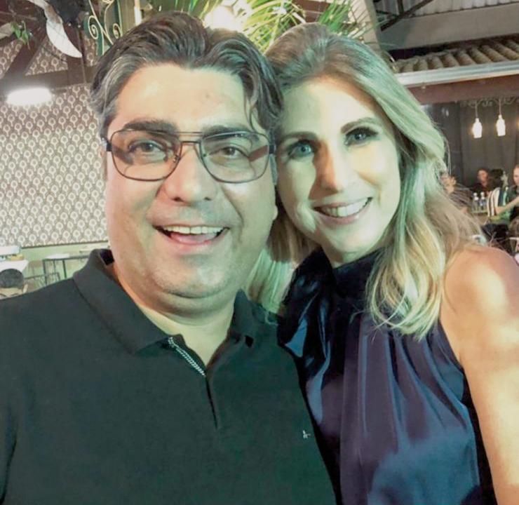 Thais Moscardini foi a festejada aniversartiante da semana e comemorou a data ao lado do marido, Christiano Ferreira Freitas, e da filhota Valentina (Foto/Divulgação)