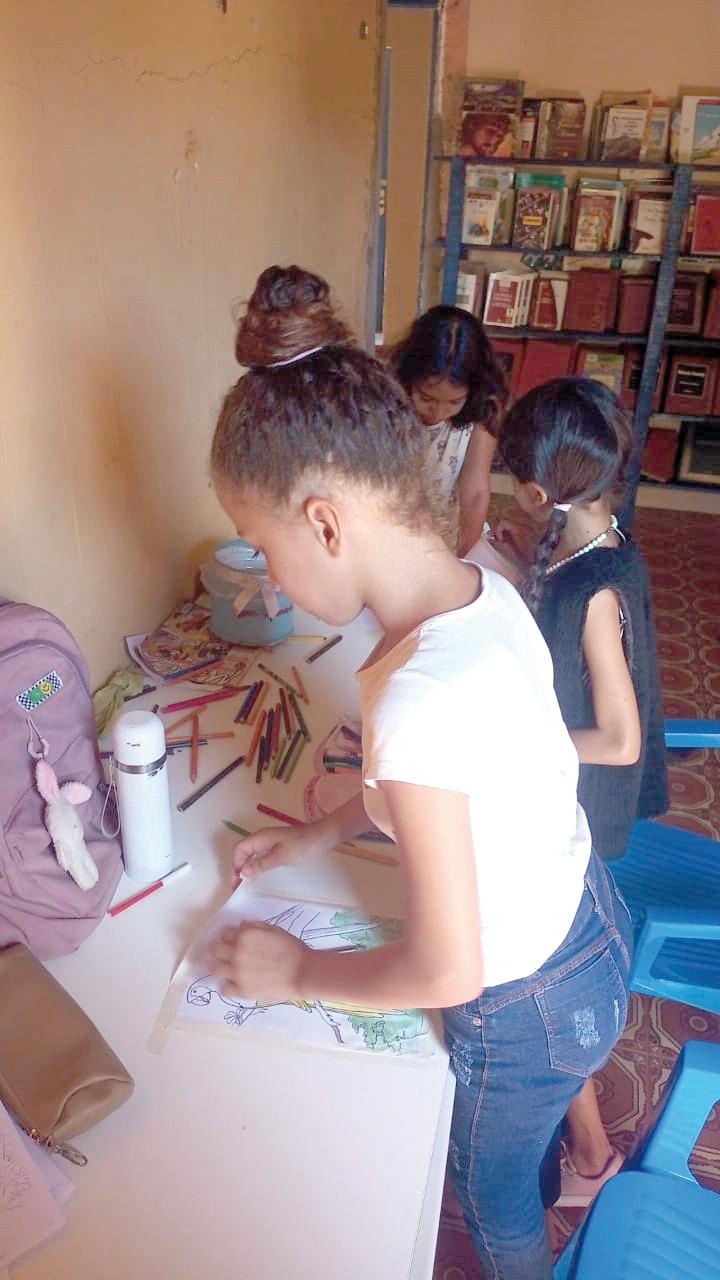 Crianças em atividades na Biblioteca de Reginaldo Pereira, em Bom Jardim, no Maranhão (Foto/Divulgação)