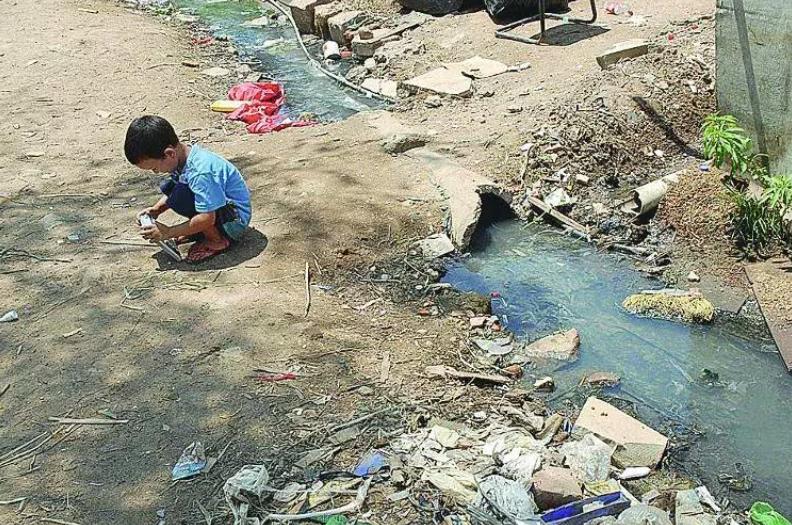 Brasil ainda convive com saneamento baixo (Foto/Portal Saneamento Básico/Divulgação)