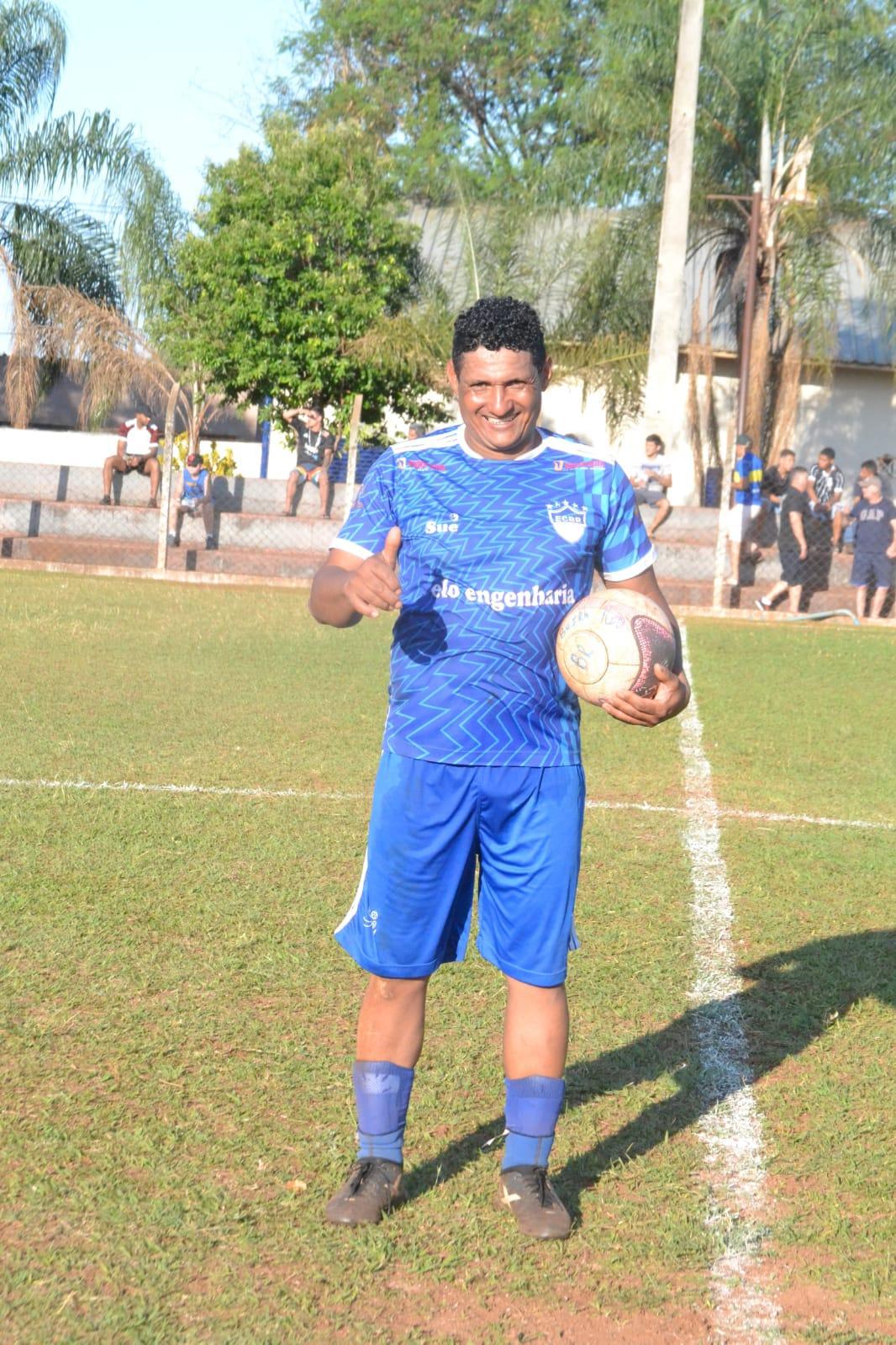 Depois de longo tempo, Celio volta a bater aquela bola (Arquivo)