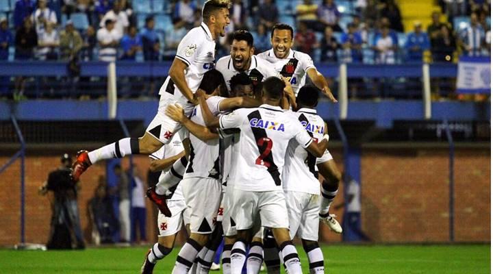 As duas próximas partidas são consideradas decisivas para o Vasco e também para o técnico Barbieri (Foto/CRVG)