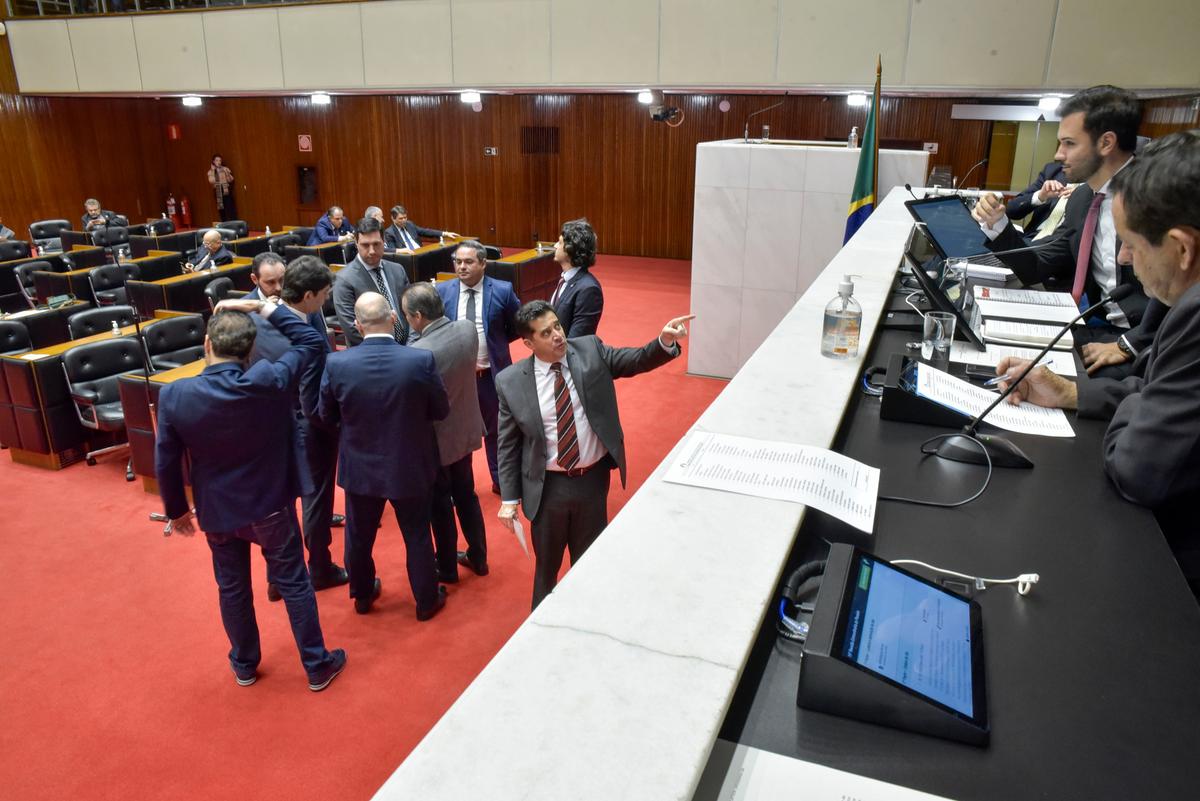 Reuniões extras aconteceram ontem na tentativa de agilizar a análise das propostas em primeiro e segundo turnos  (Foto/Willian Dias/ALMG)