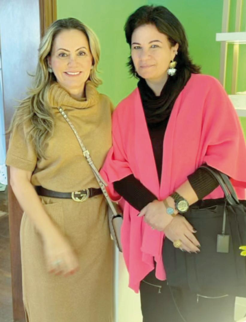 Luciana Belo e Adriana Pinheiro Frossard em recente tarde de moda (Foto/Reprodução)