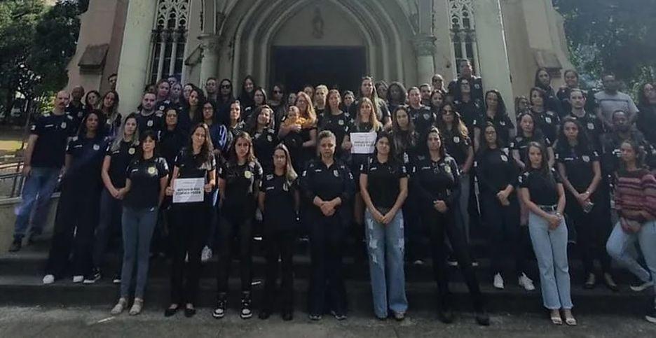 Servidores da Polícia Civil de Minas Gerais realizam uma série de manifestações por causa da morte da escrivã Rafaela Drumond (Foto/SindepMG)