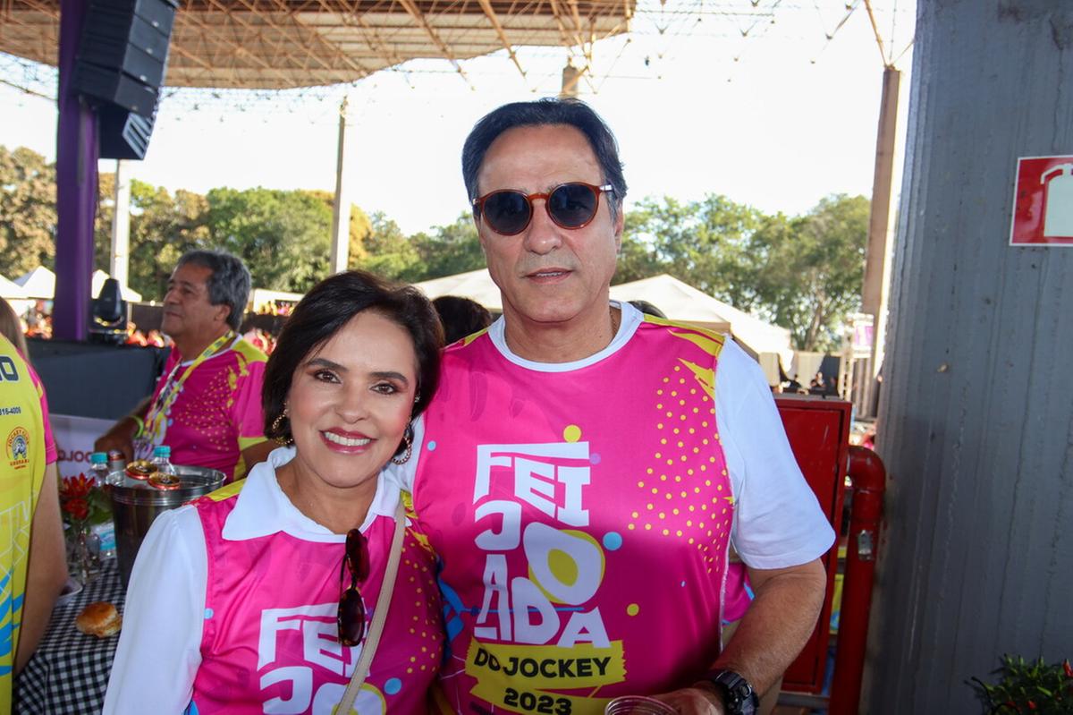 Leleca e Renato Pato, presidente do Jockey (Foto/Paulo Lúcio)