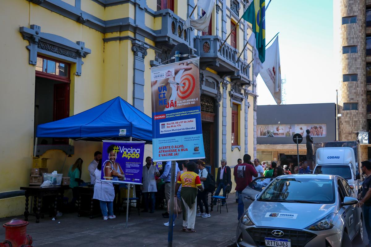 Ações de vacinação em locais de grande movimento de pessoas é uma alternativa para alcançar o maior público possível (Foto/Rodrigo Garcia)