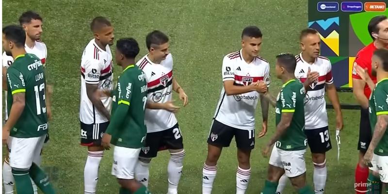 Palmeiras e São Paulo fizeram um grande duelo, mas o Tricolor venceu com categoria e avançou ás semifinais da Copa do Brasil (Foto/Reprodução de TV)