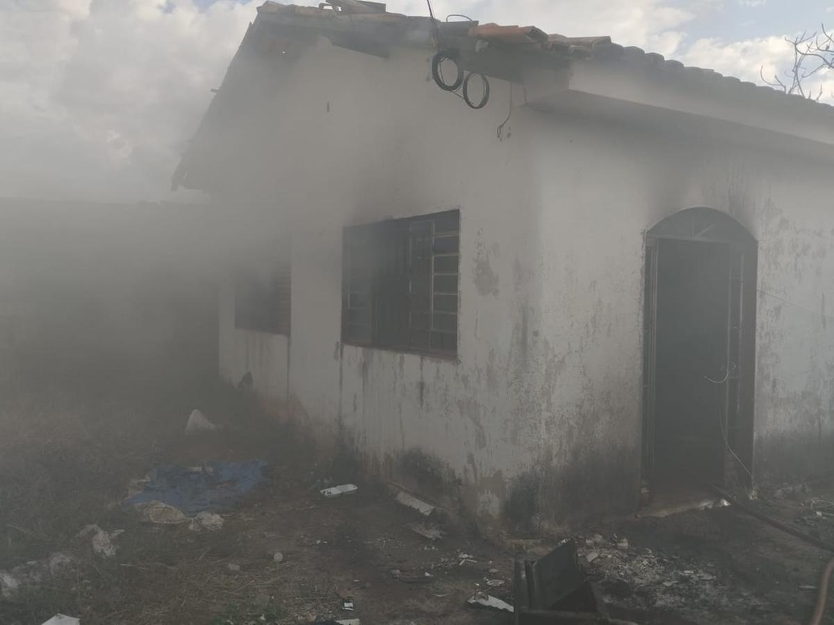 Segundo relatos dos vizinhos, a casa era utilizada por moradores de rua e usuários de drogas (Foto/Divulgação/CB)