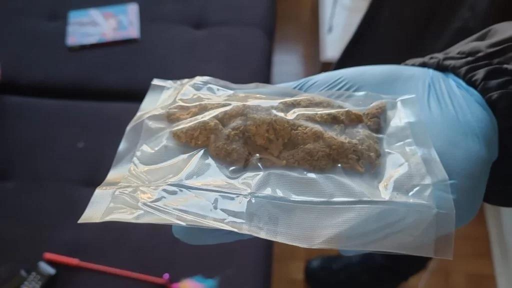 Também foram encontradas maconha e anfetamina no apartamento da ex-modelo uberabense, por isso não está descartada a possibilidade de overdose (Foto/Divulgação)