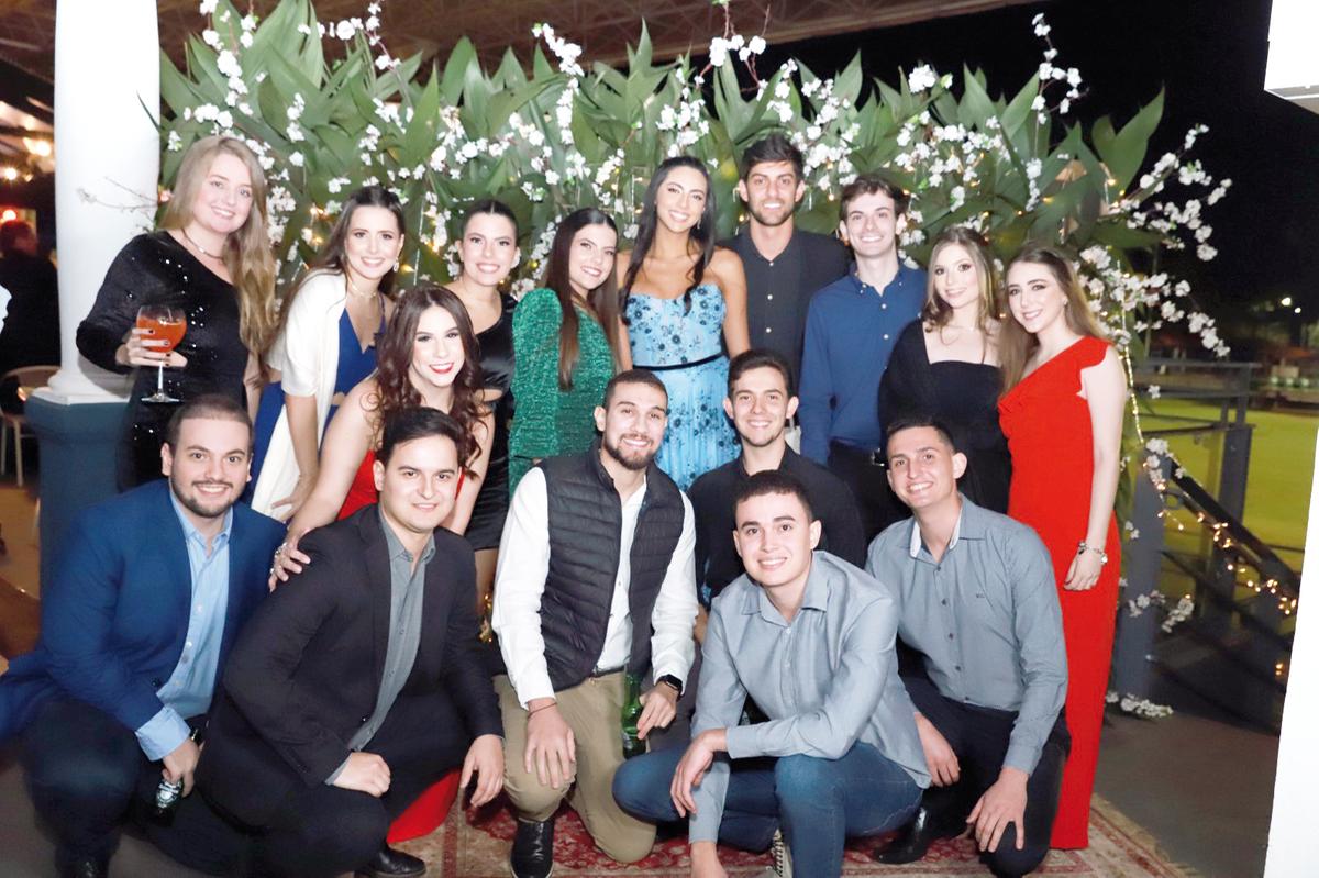 Lucas, Fernanda Souza, Pedro, Gabriela Ferrari, Giovana Tiveron, Isadora e Isabella Látaro, Igor Gabriel, Lucas, Marcelo, Natália, Rodrigo, Pedro Maluf, Maria Eduarda, Carolina e Rodrigo Pedrosa (Foto/Babi Magela)