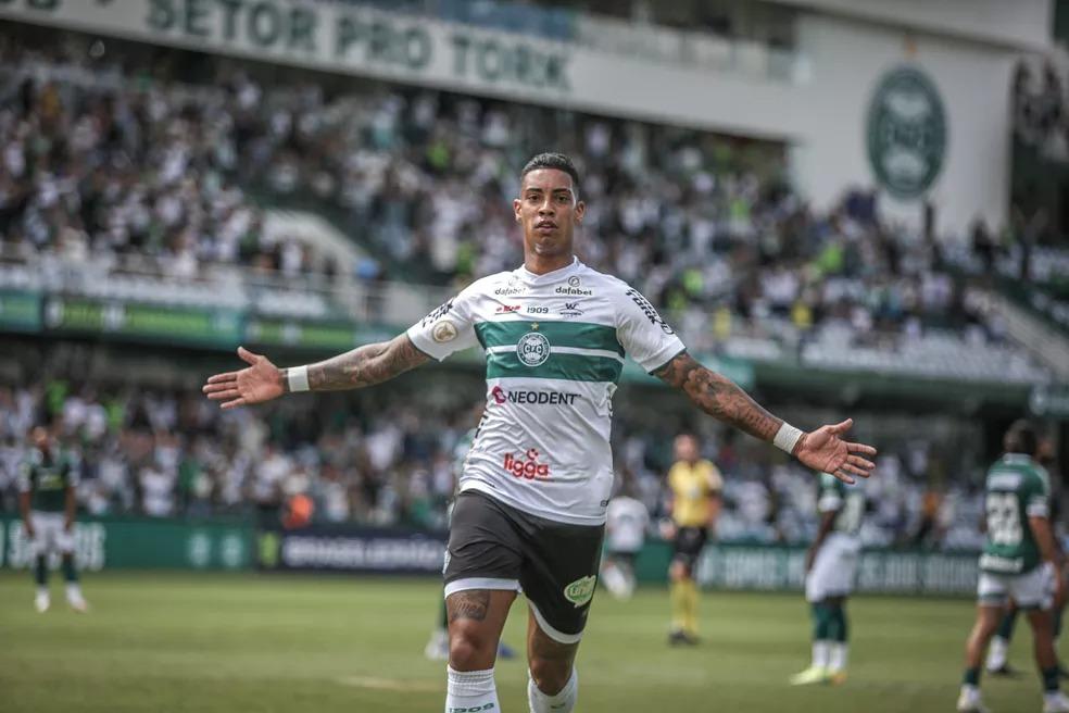 Hoje tem Fluminense x Coritiba. Cano não joga e Diogo Barbosa