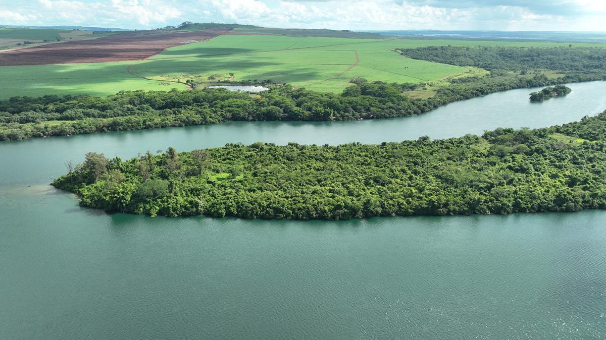 Empresa contratada terá um ano para a elaboração do projeto executivo de captação de água no rio Grande para o abastecimento urbano de Uberaba  (Foto/Divulgação)