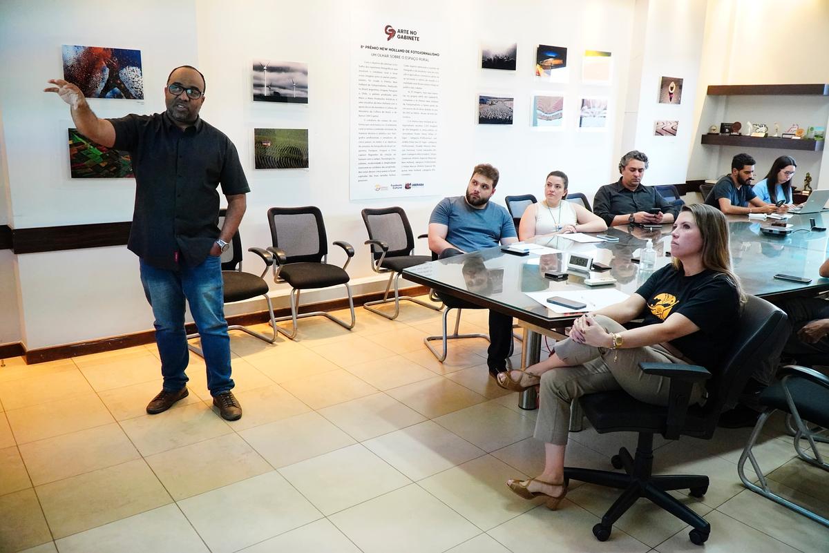 Ontem, equipe do departamento de Transporte Escolar apresentou à prefeita Elisa Araújo o Sistema Eletrônico de Gestão do Transporte Escolar (Foto/Divulgação)