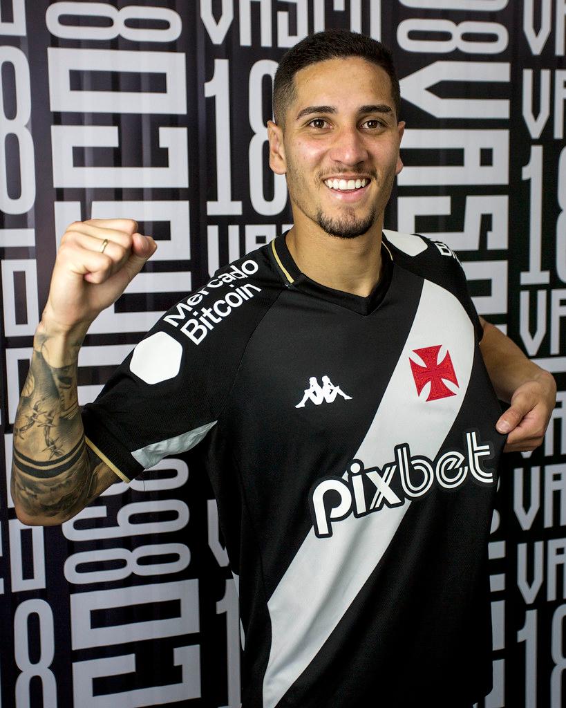 Contratado do Red Bull Bragantino, Praxedes não escondeu o entusiasmo por voltar ao clube (Foto/Daniel Ramalho – Vasco da Gama)