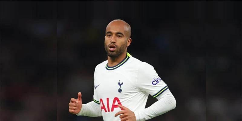 Após deixar o Tottenham, Lucas Moura acerta contrato com o Tricolor até o final do ano; jogador está no Brasil (Foto/The Sun)