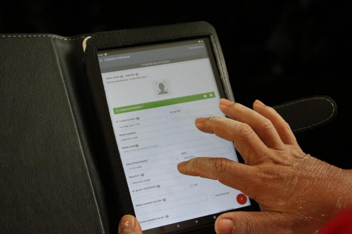 Tablet com o sistema e-SUS (Foto/Prefeitura de Arapicara)