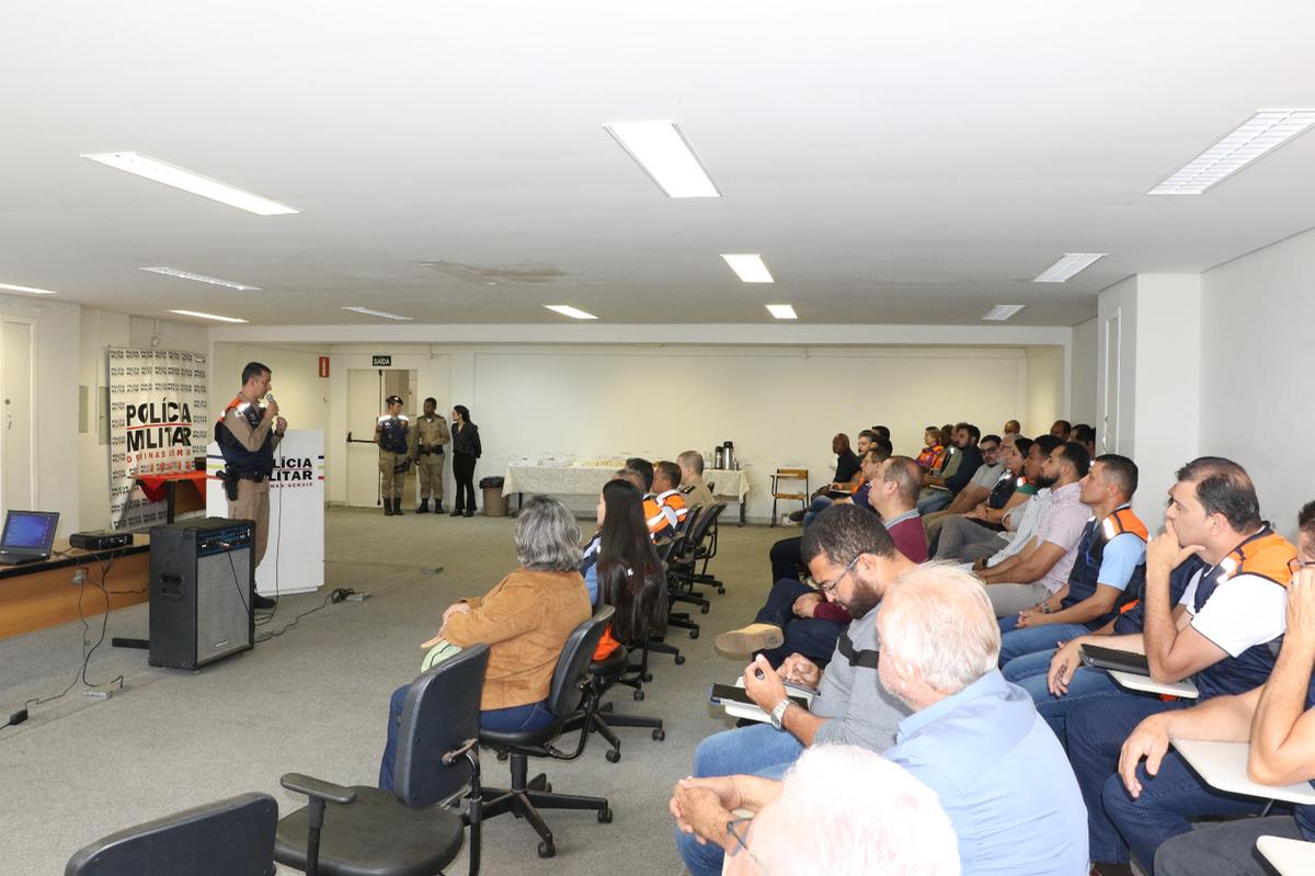 Integrantes da Defesa Civil de 30 municípios da região participaram do evento na 5ª Região da Polícia Militar em Uberaba (Foto/Divulgação)