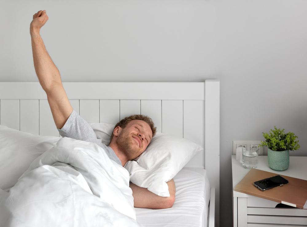 Dormir bem (Foto/Freepik)