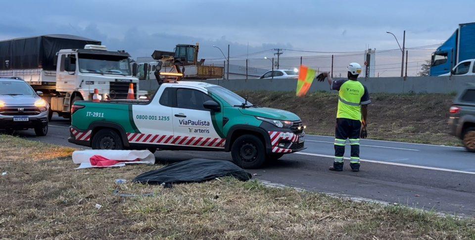 O corpo do técnico de Segurança do Trabalho, Marco Antonio Marme Pais, que morava e trabalhava em Uberaba, após atropelado foi arremessado a certa distância (Foto/Divulgação)