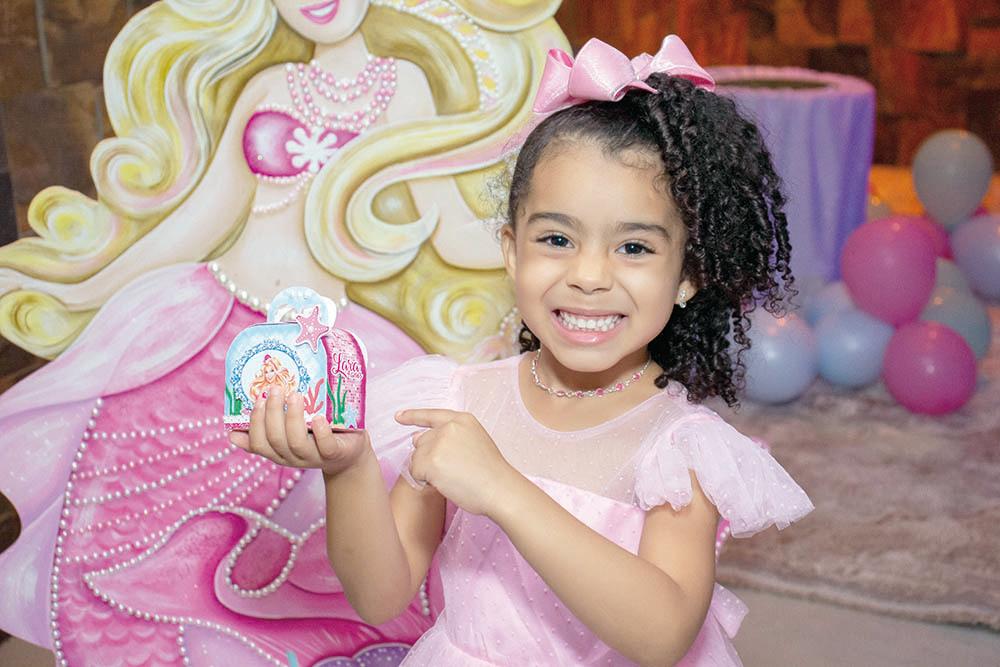 Sorrisão gostoso da princesa Lara Campos para soprar sua 4ª velinha (Foto/Cris Abreu)