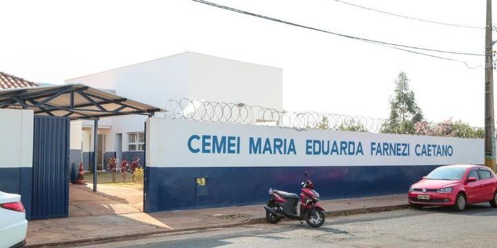 Cemei Maria Eduarda Farnezi Caetano, no Residencial Cândida Borges, foi alvo de furto de fiação e teve a concertina danificada (Foto/Reprodução)