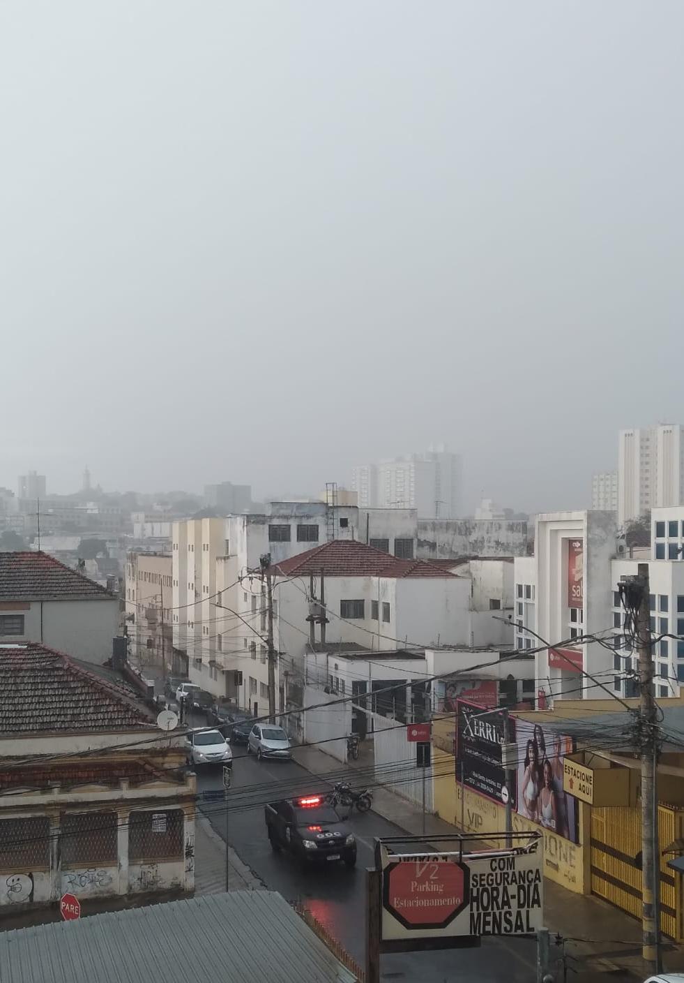 Chuva em Uberaba (Foto/Rafaella Massa)