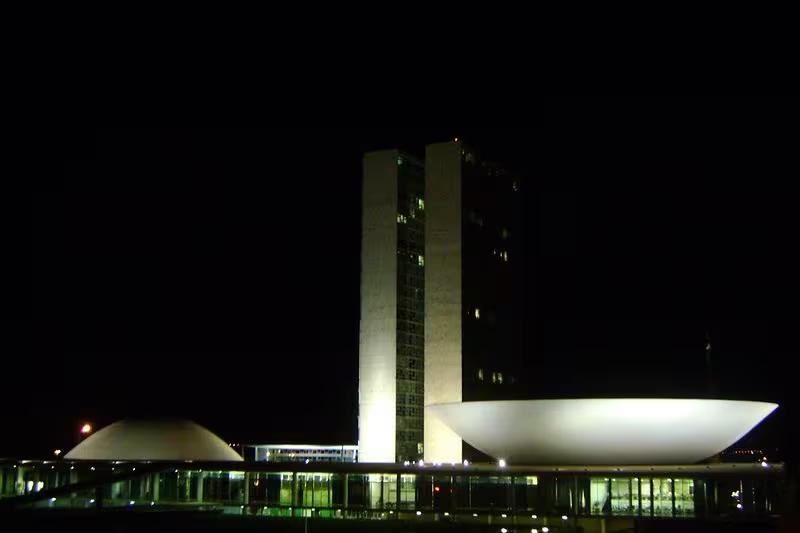 Na imagem, o Congresso Nacional à noite (Foto/Márcia Procopio Rocuet - Brasília/DF)