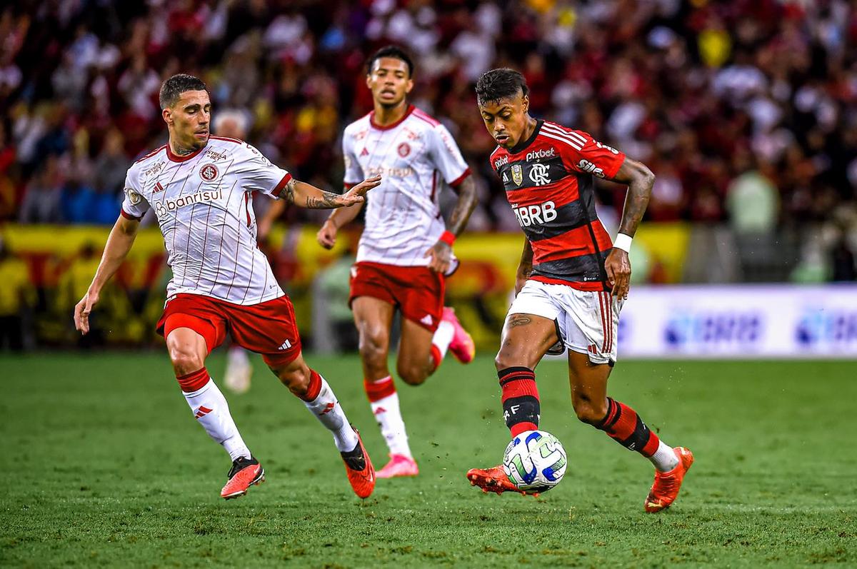 Os flamenguistas saíram de campo vaiados pelo torcedor, ao grito de "time sem vergonha" (Foto/Marcelo Cortes/Flamengo)