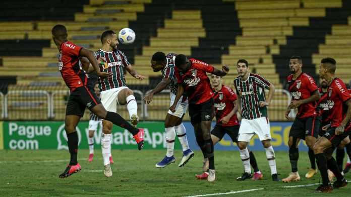 Athletico e Fluminense se enfrentam neste domingo (Foto/Lucas Merçon/FFC)