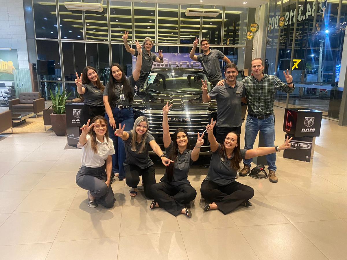 Toda a equipe de vendas da San Marco Jeep esteve reunida no lançamento. (Foto/Divulgação)
