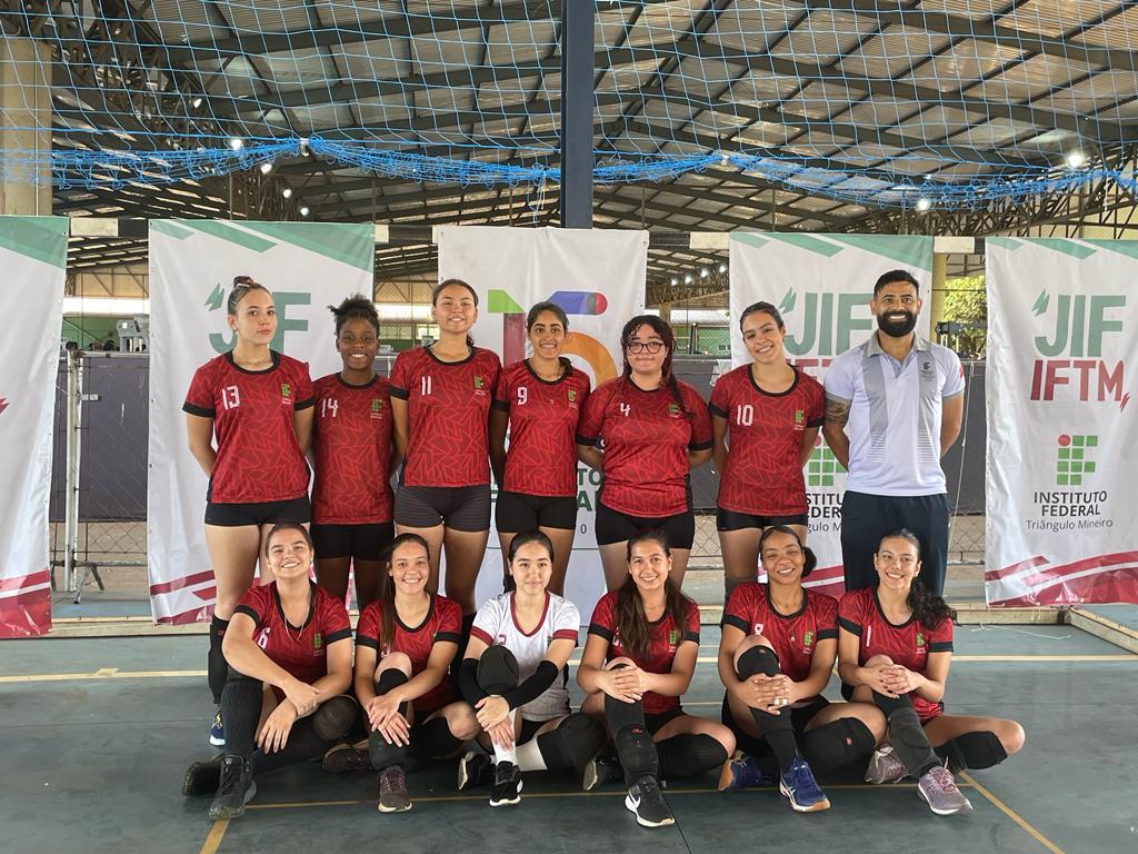 Equipe de vôlei feminino do IFTM Uberaba (Foto/Divulgação)