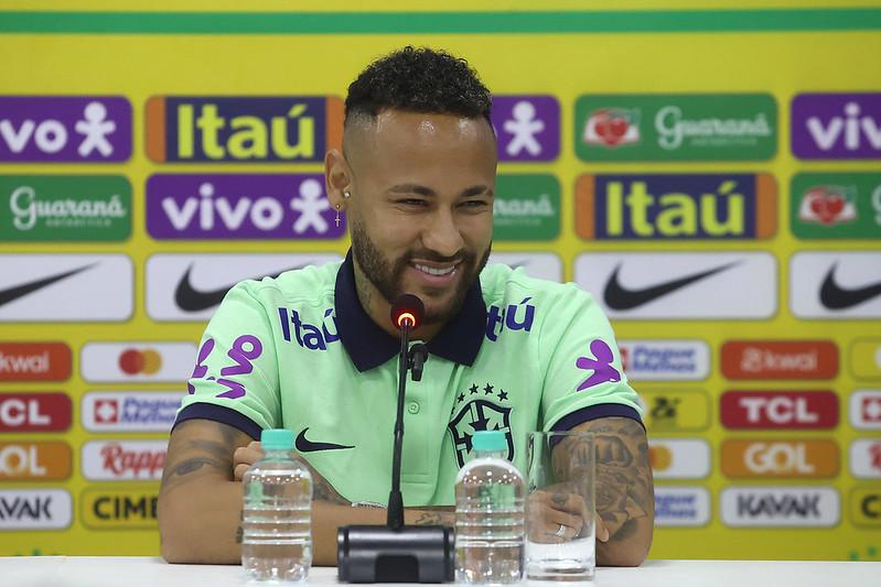 Depois de mais de 270 dias afastado da Seleção Brasileira, Neymar falou. (Foto/Vitor Silva/CBF)