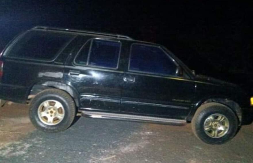 Veículo foi encontrado abandonado em canavial à margem da BR-262 (Foto/Divulgação)