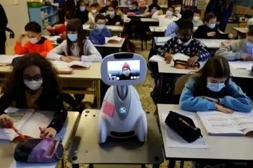 Iniciativa de conselho educacional de cidade no Japão quer colocar robôs nas salas de aulas de escolas para que alunos estudem de casa (Foto/Reprodução/Universidade de Nova York)